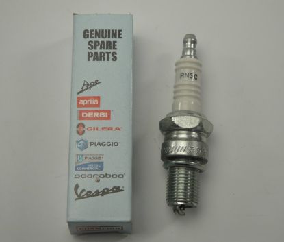 Afbeeldingen van Bougie Champion RN3C o.a. Piaggio orig.